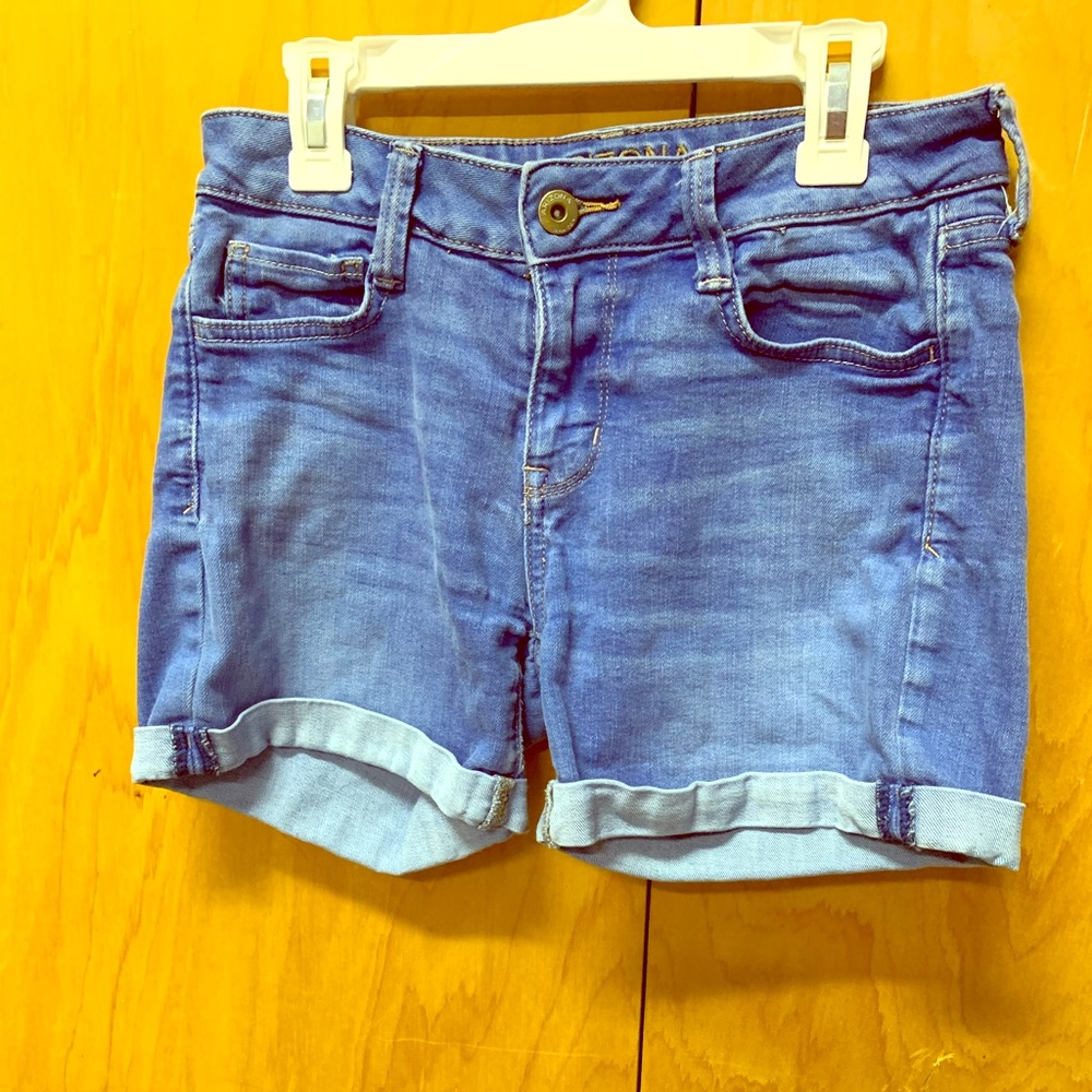 Kids size 3 shorts